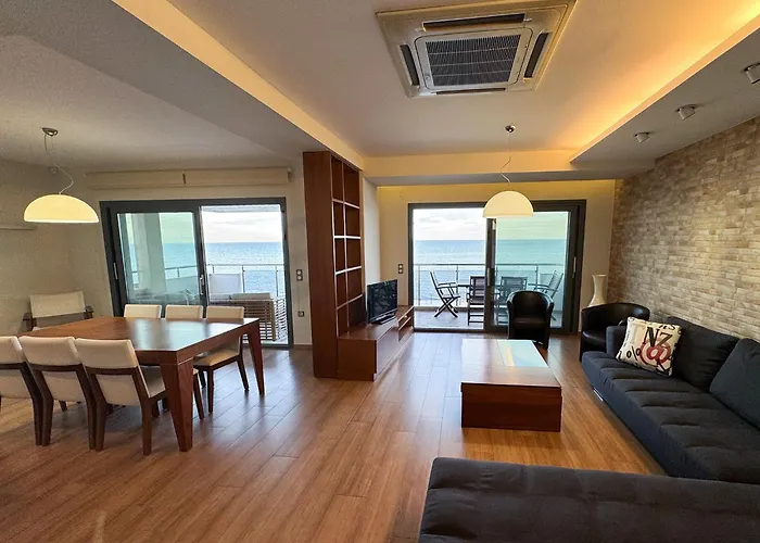 Aqua Mare Luxury Apartments