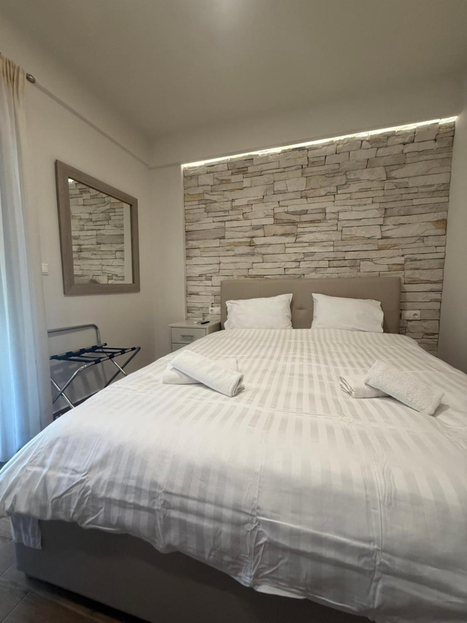 Aqua Mare Luxury Apartment Paralía