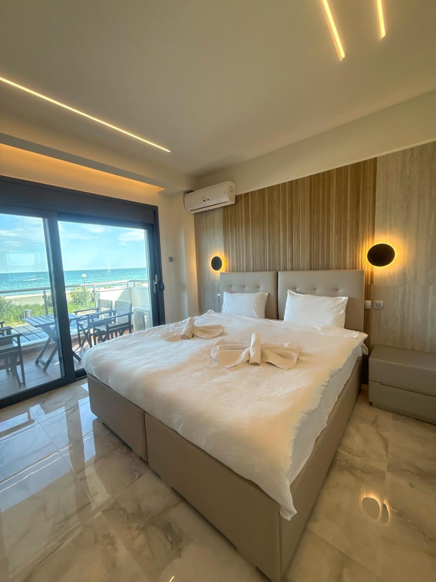 Aqua Mare Luxury