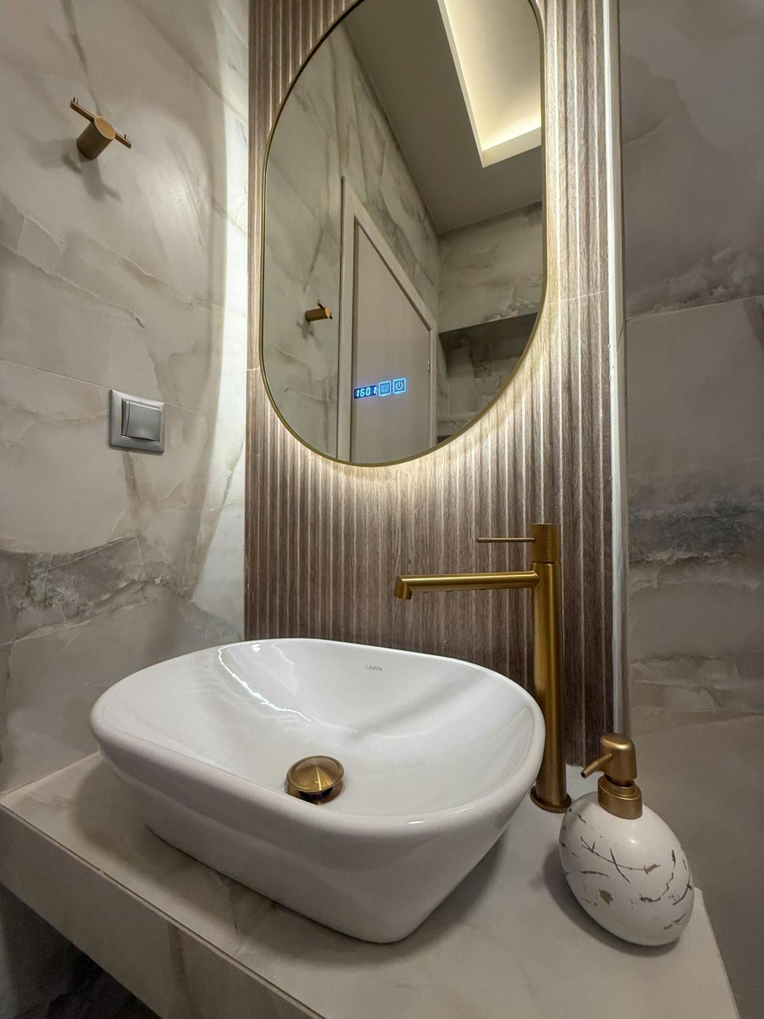 Aqua Mare Luxury Apartamento *